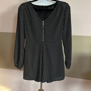 Express Women's Black and White Playsuit-romper size 2